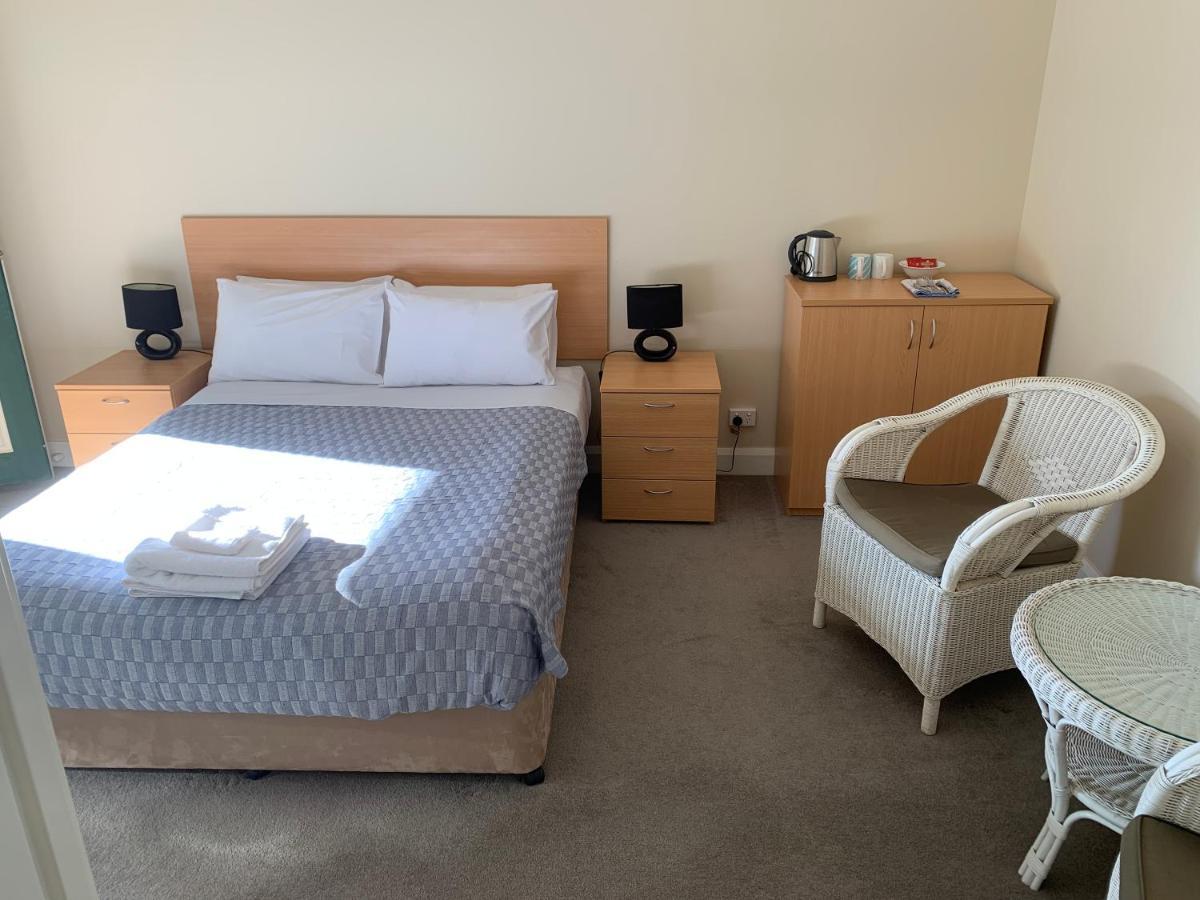 Settlers Hotel York Extérieur photo