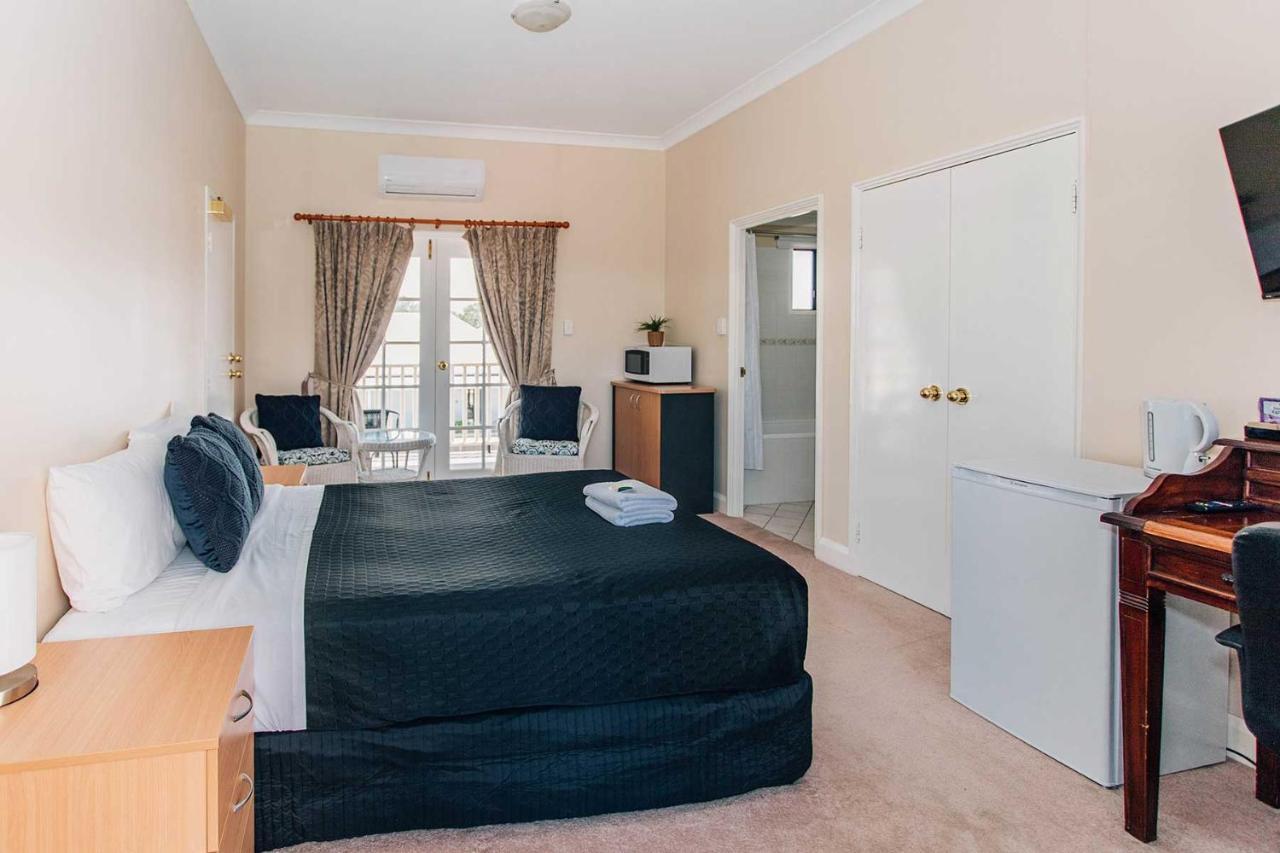Settlers Hotel York Extérieur photo